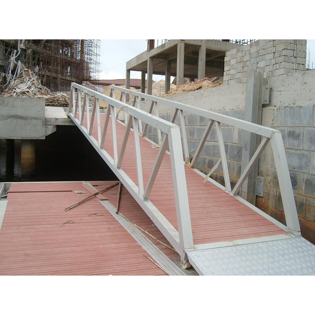 Aluminum Gangway  dimension 20 x 2.5M 