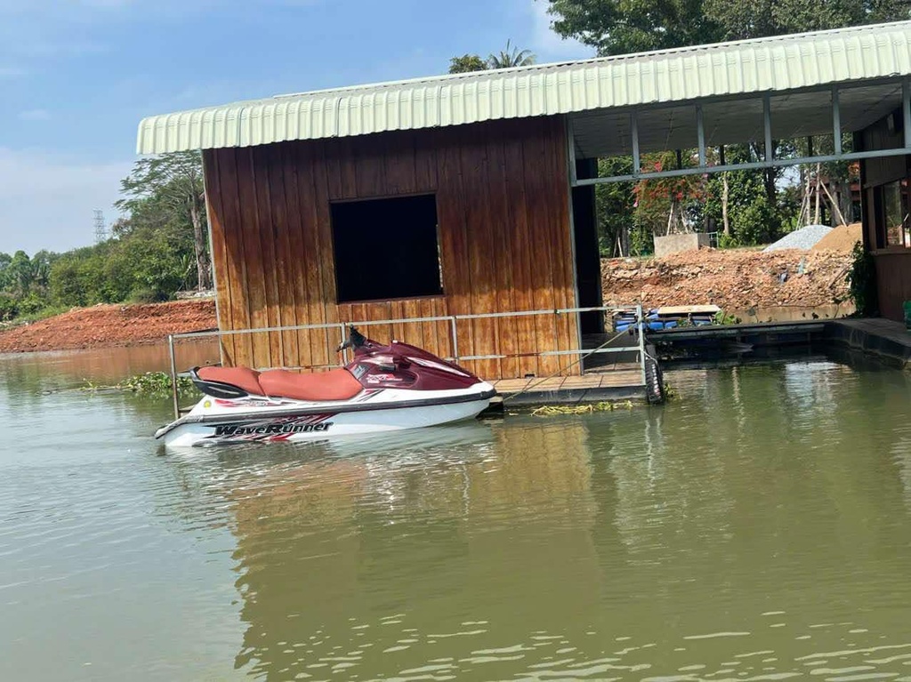 Yamaha Waverunner 760XL jet ski - second hand