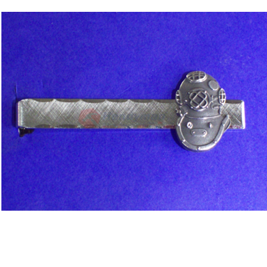 [60211S]  Tie Bar - Sterling Silver Mark V Helmet in bas relief
